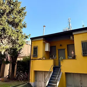 Dom wakacyjny Gionas - Casa Indipendente In Zona Strategica, Mediolan